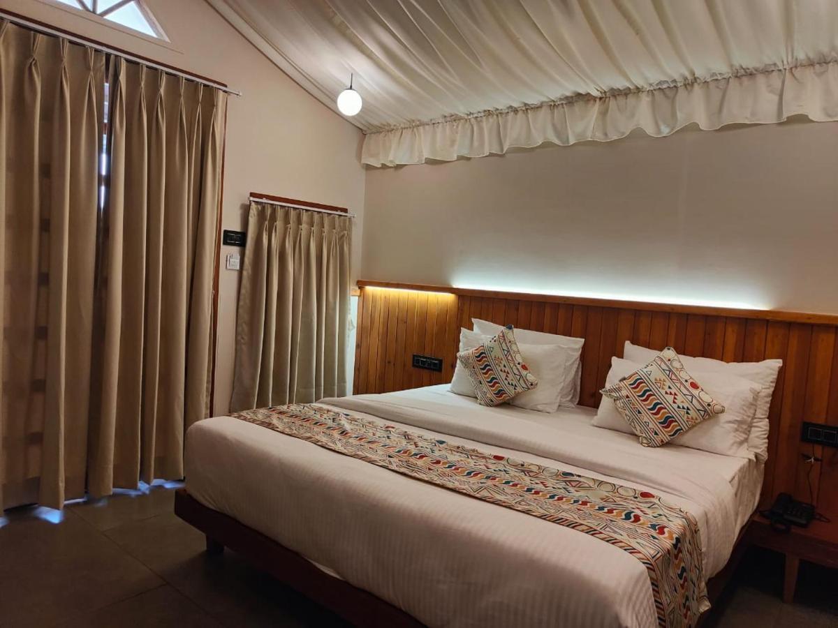 Nirvana Resort And Restaurant Garudeshwar Buitenkant foto